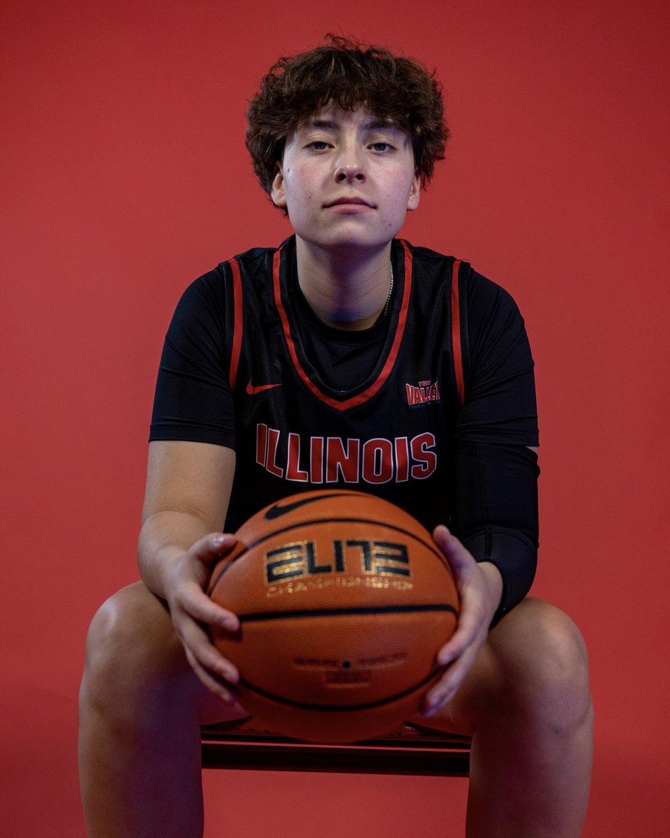 RedbirdWBB's tweet photo. Hometown hooper. https://t.co/IO9zTwDq0u