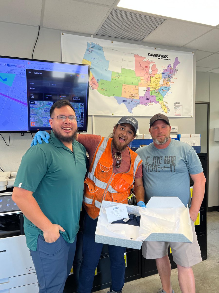 HoganTransport's tweet photo. #HoganDrivers Matthew &amp; Harley were both presented their 1 Year Service Awards by their managers! Thank you for your hard work this past year! #TeamHogan #KeeponTruckin https://t.co/yrtuqi0lp6