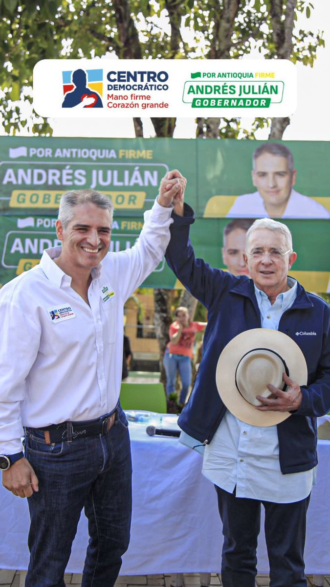 estebanquincar's tweet photo. Hace más de 4 meses @AndresJRendonC era el único defensor de la consulta Interpartidista, invitó hasta el cansancio a los otros candidatos, a pesar que corría un riesgo de perder; pese a la negativa insistió en la unión . Hoy sigue en ese propósito aún con su gran favorabilidad https://t.co/DQ52e5gC1n