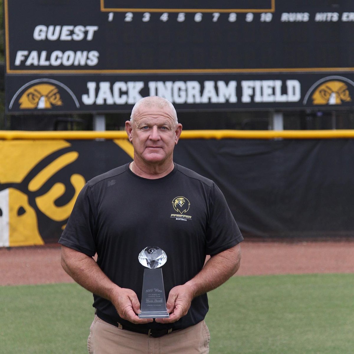 New hardware has arrived, but the pursuit continues. 

The @nfcaorg recognizes Coach Sherrill's monumental achievement of 1000 career wins this past spring.

#blackandGOLDSTANDARDS