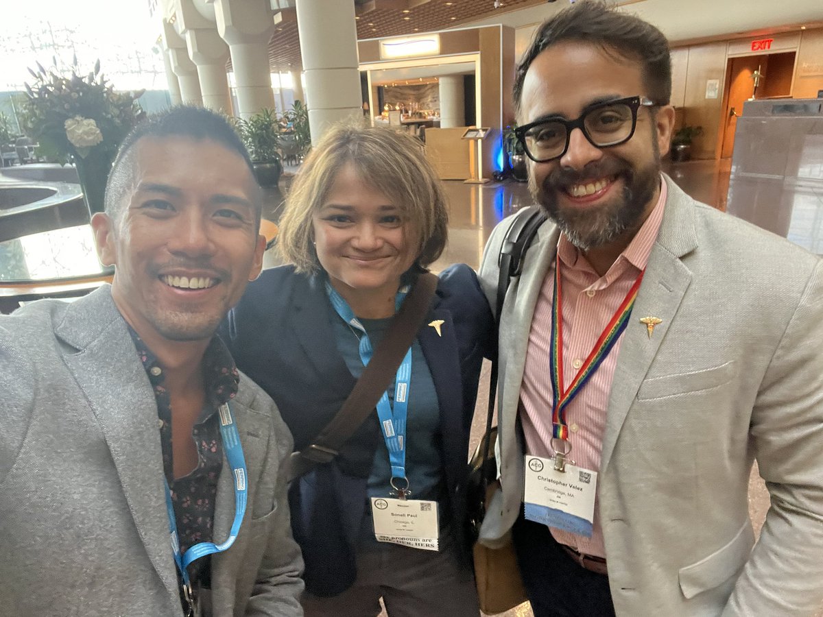 This one picture brings me so much joy! So great to talk about collaborations and catch up on life. Love my @RainbowinGastro family! 🏳️‍⚧️🏳️‍🌈🌈 @doctornikkid @Chris_Velez_MD #ACG2023 #DiversityinGI