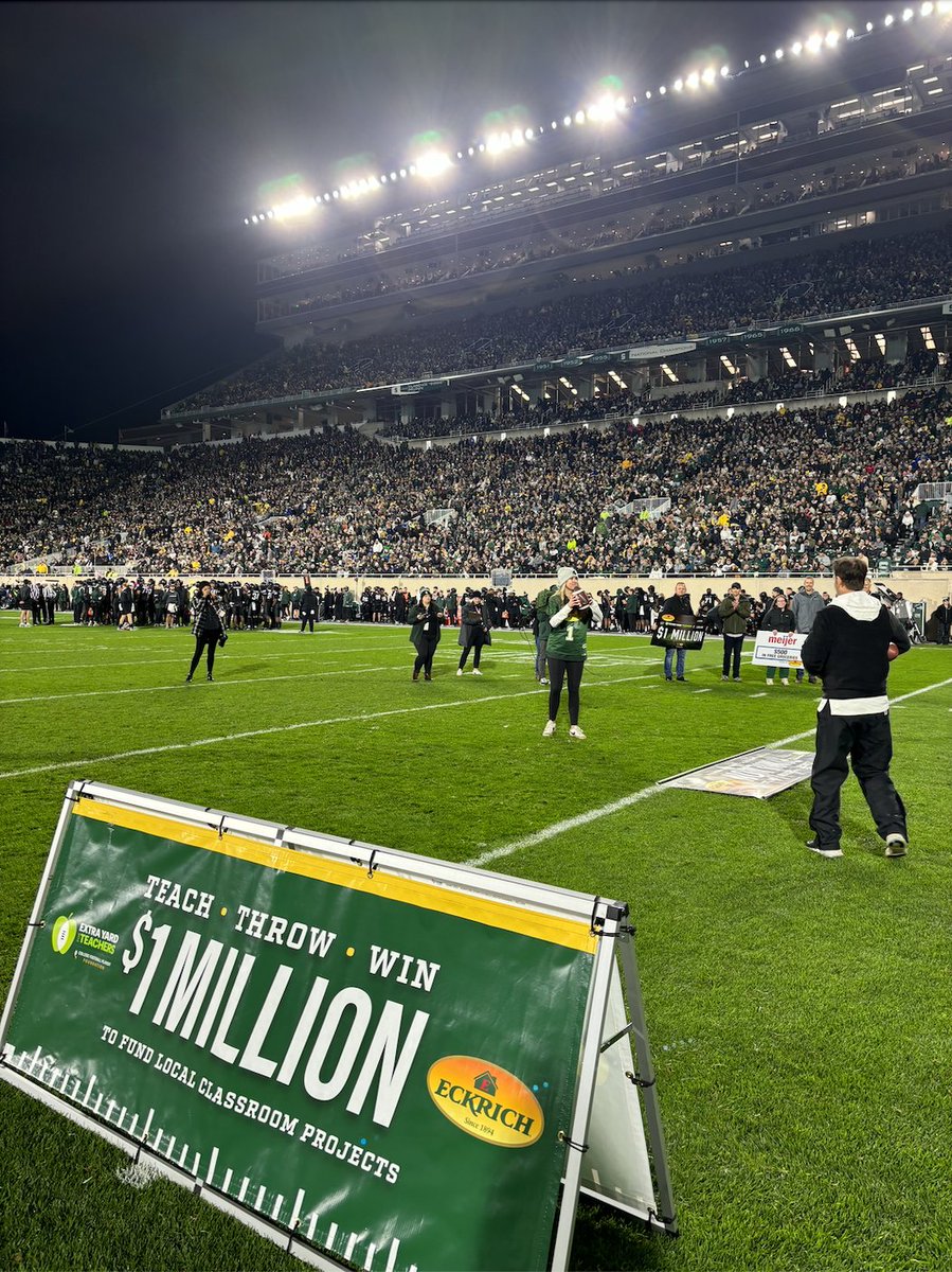 Thank you to @MSU_Football for hosting Saturday’s Eckrich $1 Million Throw for Teachers! Spartan Stadium helped us cheer on Larissa Miller as she won $2,500 for her classroom! Congratulations!