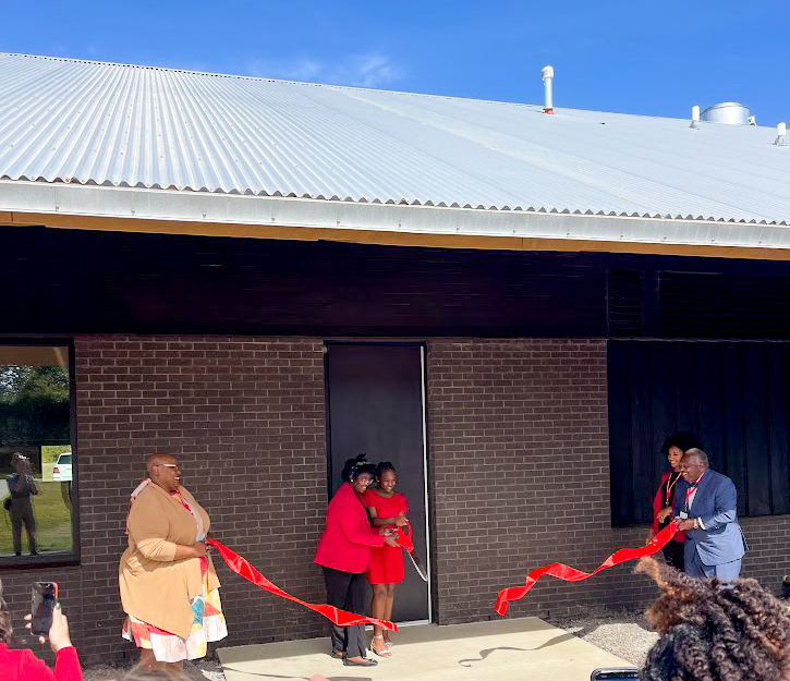 archimania tweet media