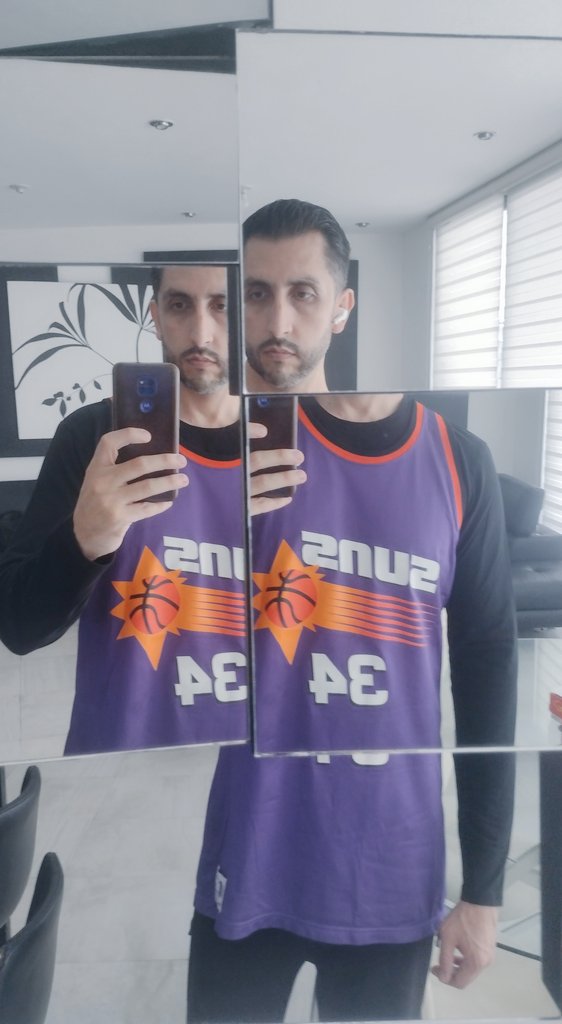 alejandrorb's tweet photo. It's #NBAJerseyDay !!!
@NBA @NBAonTNT @NBAonTNTCharles

#SirCharlesBarkley34 https://t.co/b8FetTjpKT