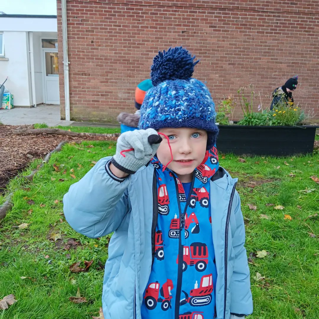 NIForestSchool's tweet image. What a lovely morning of Forest School Training with P2&apos;s at @KnockbredaPS.They looked at #camouflage and played birds and worms. After break, we used #hacksaws and made #bubble wands out of elder.
Thank you @belfastcc for funding the Forest School programme.
#nifsa