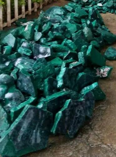 Salut à tous, merci Allah, par ce que malgré les conjonctures politique de mon pays. Mais Tu es toujours avec nous.