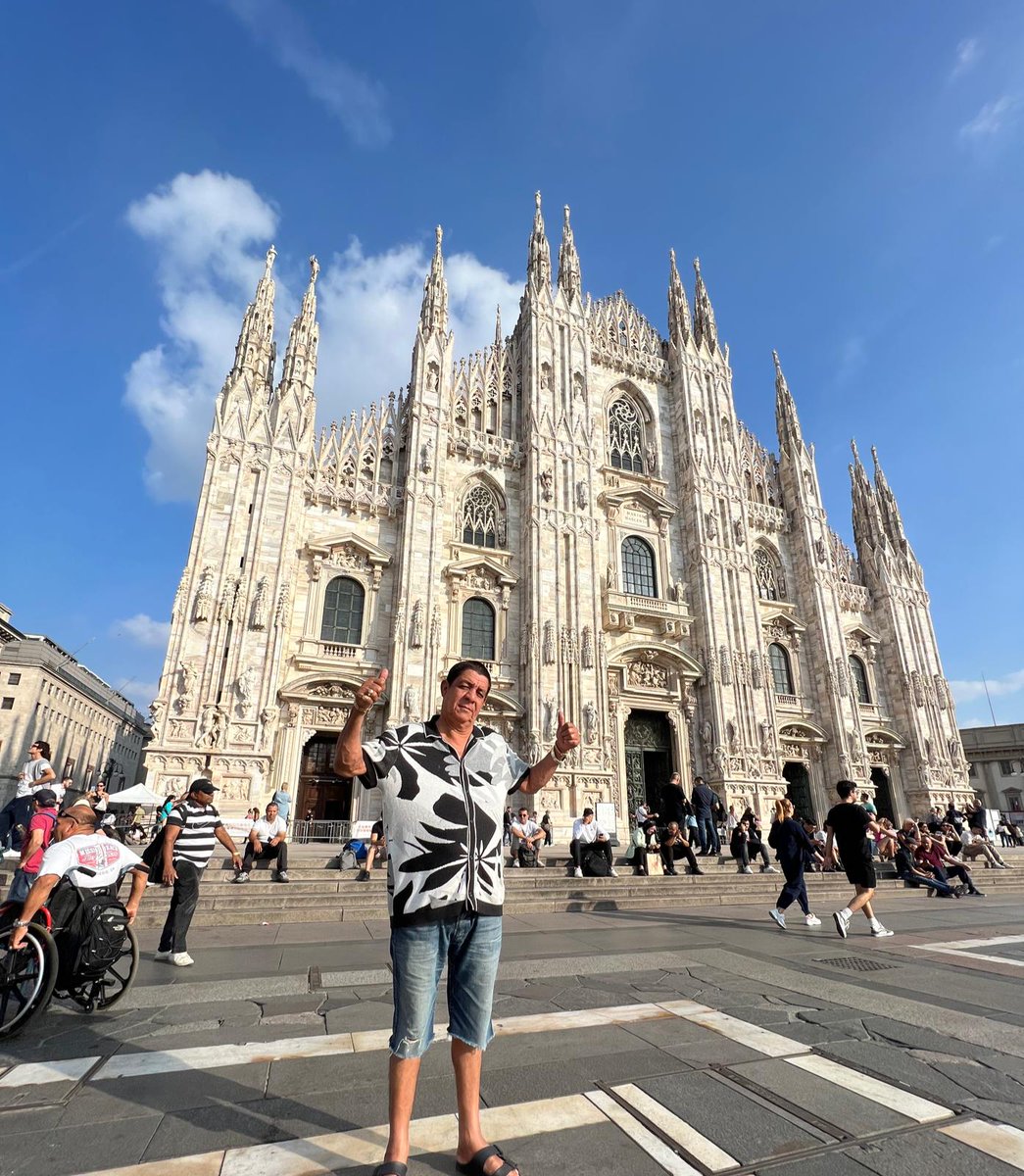 zecapagodinho's tweet image. Zeca Pagodinho, blogueirinho de viagem 😍😉#eurotour23