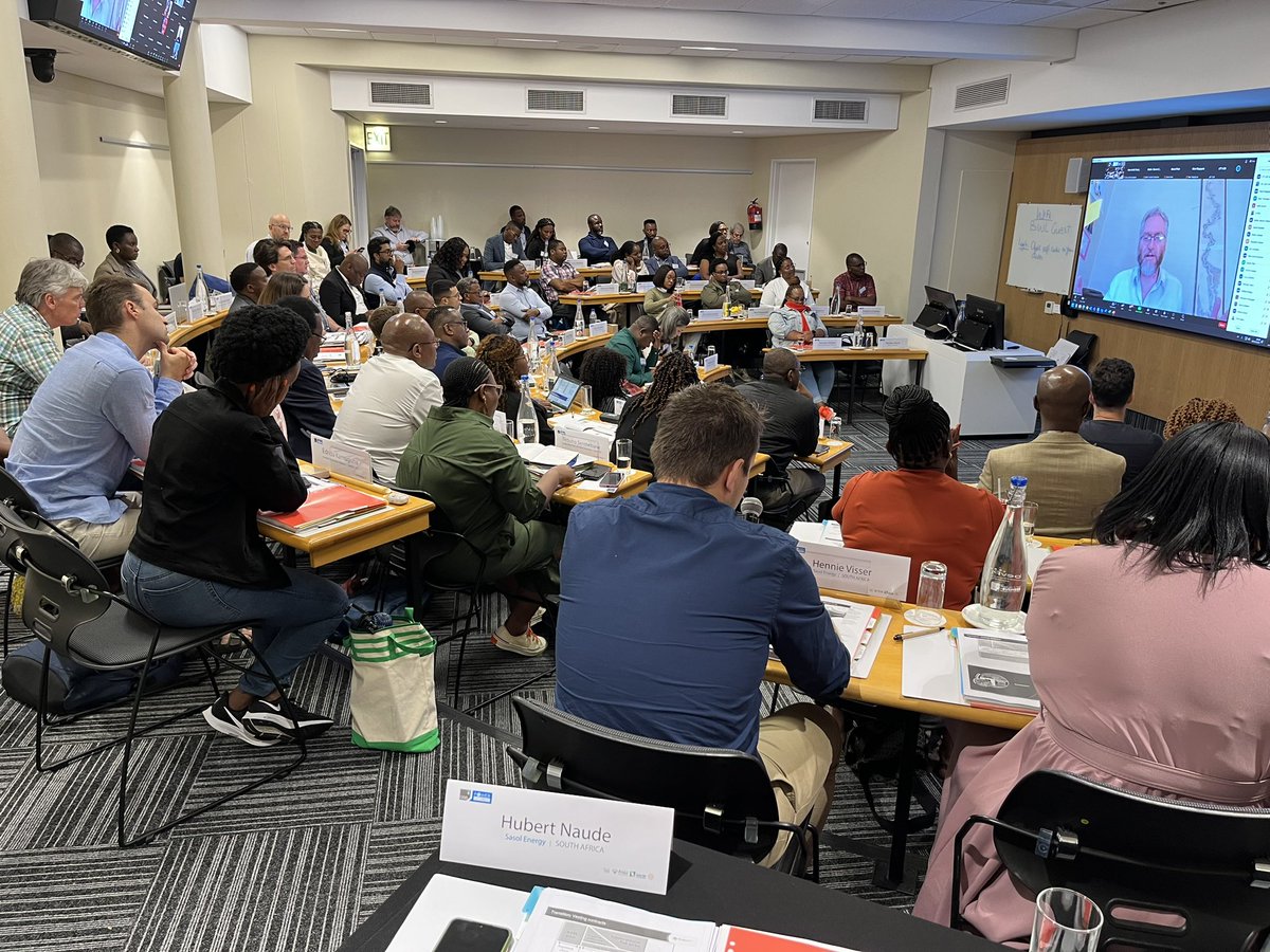 Great start 2our annual course ‘Managing New Power Market Reforms & Regulation in Africa’, full class &grateful 2 hav international faculty from tier 1 universities & top rated practitioners offering skills grounded in African realities.@PowerFuturesLab @AmbPeschke @GET_transform
