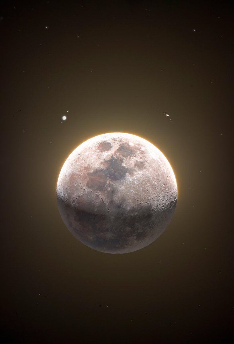 moonloverxjpg's tweet photo. la luna, júpiter y saturno https://t.co/iRfPs7ZdlP
