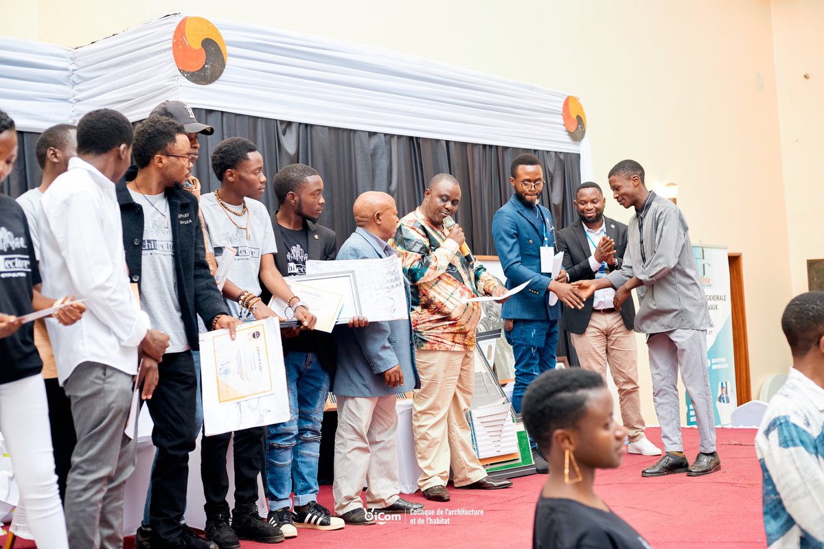 Ⓜ️ Urbaniste Prova Franklin SIRIWAYO officiel 🇨🇩 tweet media