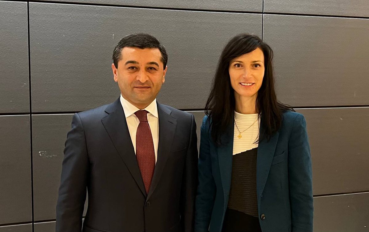 Had a comprehensive discussion with the Deputy Prime Minister and Minister of Foreign Affairs of #Bulgaria H.E. @GabrielMariya and exchanged our views on fulfilling the existing big room of potential in 🇺🇿🇧🇬 relations. *** Bolgariya Bosh vaziri o‘rinbosari va tashqi ishlar vaziri…