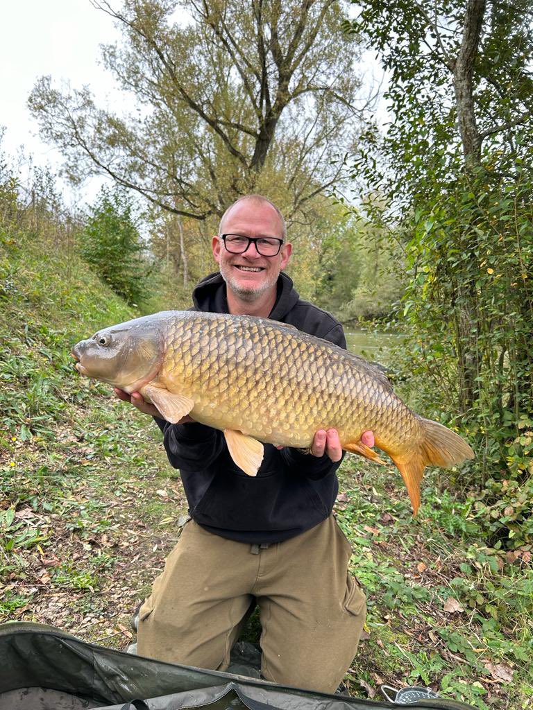 Been on my ‘runs’ water today. 11 carp and one very happy young fisherman