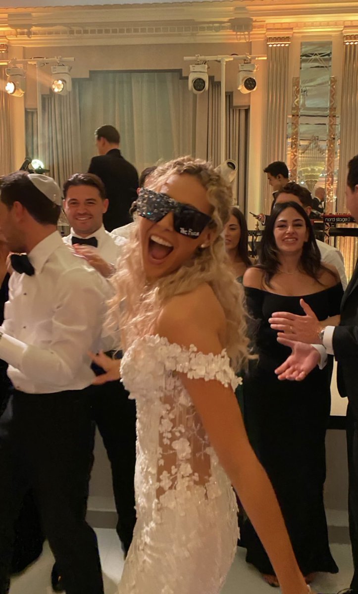 Liv Marks tweet media