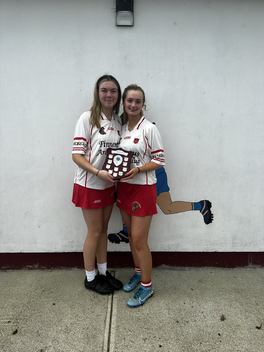 What a feeling and what a day! County Jnr Camogie champs 🏆🏑 Thanks to all the supporters &parents for the support throughout the year. Special thanks to Alan, Denis &Paul who were always around to take on a job! Mná na Piarsaigh abú🏑@RoscommonCamog @RoscommonGAA