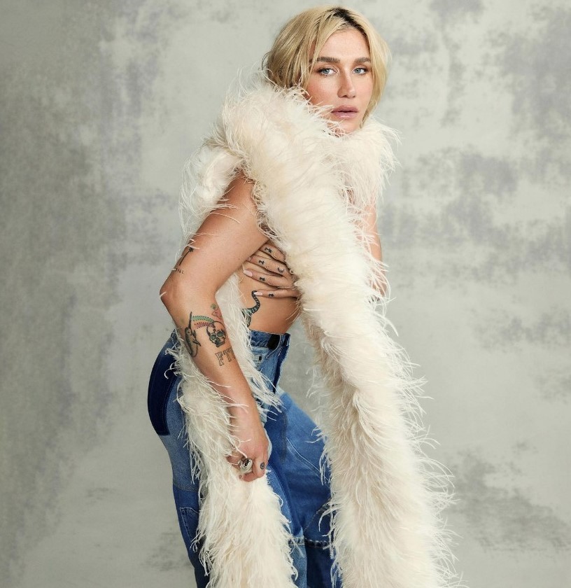 Kesha is back touring and coming to MegaCorp Pavilion on Thursday! 

📸 <a href="/Kesha/">Ke$ha</a>

🔗 Get your tickets here hil.tn/ze819f 

#Hilton #Cincinnati #CincinnatiHotel #Cincy #AirportHotel #CincinnatiAirport #MegaCorp #MegaCorpPavillion #Kesha