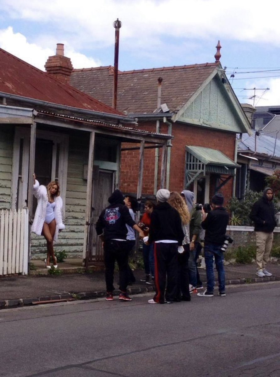 zanrowe's tweet photo. Happy 10 years since Beyoncé hit Brunswick. https://t.co/utqgZdNDdd