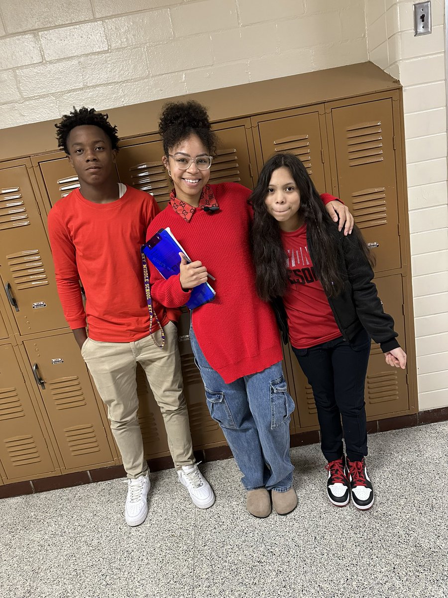 KeyMS_Cougars's tweet photo. Go RED for RED RIBBON WEEK because IT MATTERS! ❤️❤️❤️ 

#drugfree #hisd #keymiddle #kms https://t.co/iRSV5pBN1K