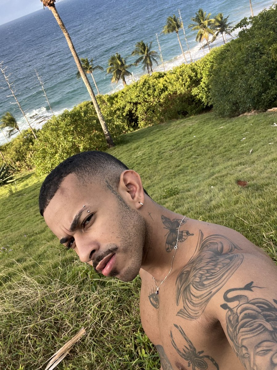 Dam2796's tweet photo. Essa moita 🥵 https://t.co/a9Q5KyktlR