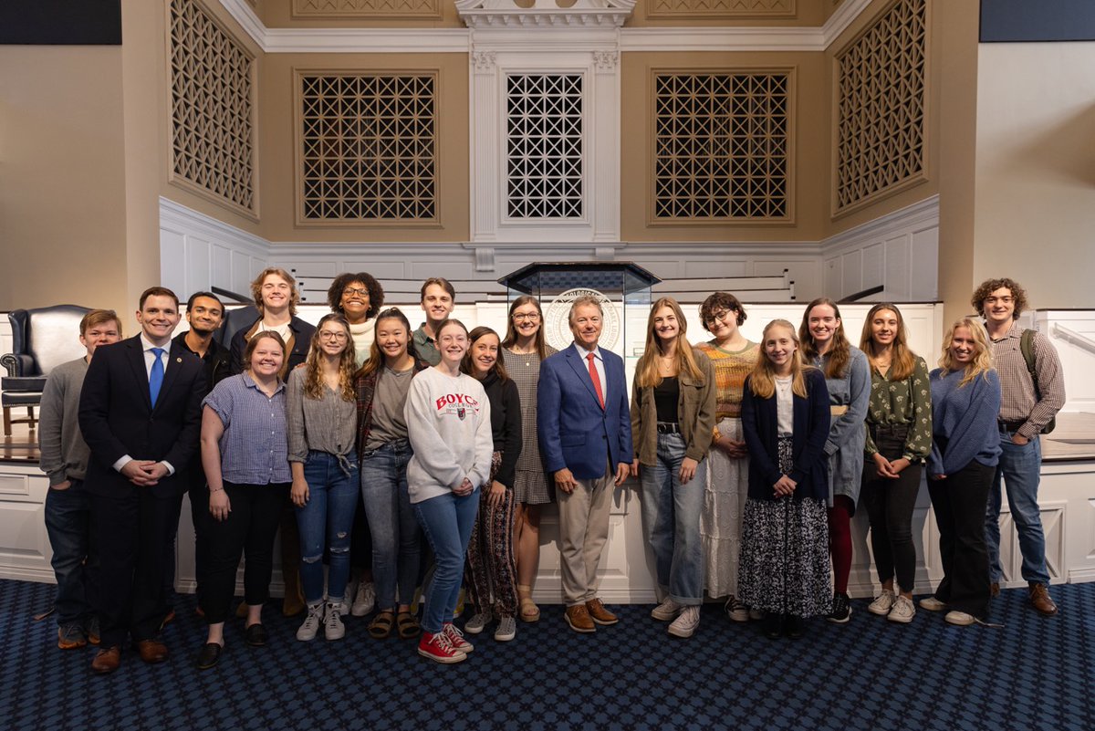 SBTS's tweet photo. Senator Rand Paul made a special visit to our campus this morning to speak to our #BoyceCollege and #SouthernSeminary students! We were honored to host him and for a conversation and Q&amp;A with Dr. Mohler. https://t.co/LrcxX5f5DH