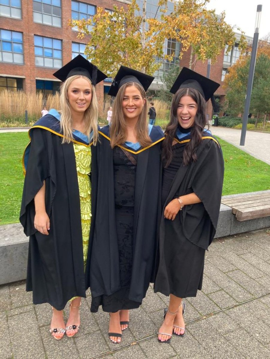 St Martin's tweet media