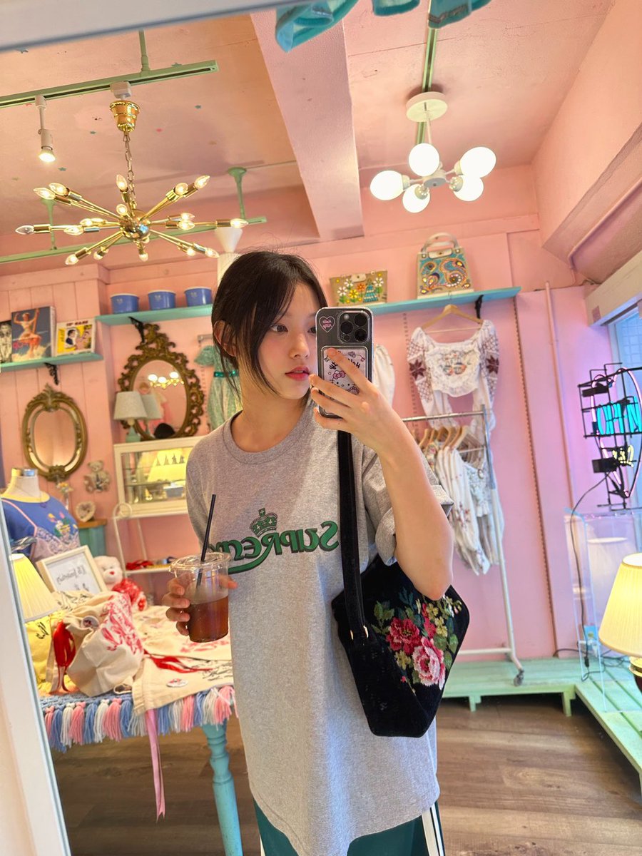 Good night, Bunnies! May your dreams be as bright and beautiful as our time together. Sleep tight and dream sweet!