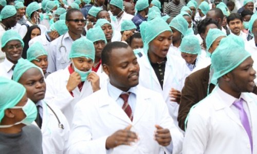 Ondo State Medical Doctors Threaten Strike Over Unfulfilled Hazard Allowance Promise  dpencrafters.com/2023/10/23/ond…

#Gaza #ViratKohli𓃵 #BolaTinubu #IgboJapanese #CongratulationsToNigeria #JusticeOkoro #BlackFace #PresidentTinubu #NADECO #SupremeCourt #Unilag #ChicagoStateUniversity