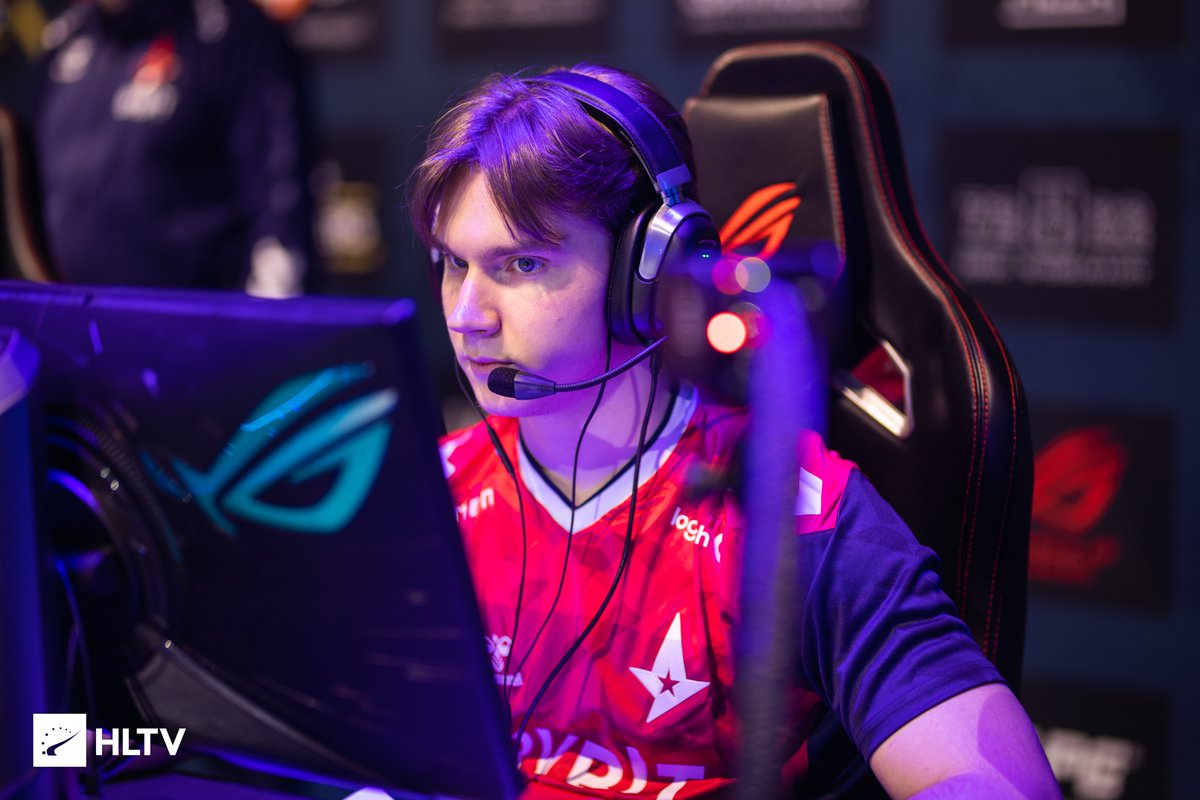 My short standin stint with MOUZ nxt is over. I helped them reach playoffs so i would call that a success!⭐️ With that said im still a free agent open to any offers. Feel free to contact me here on Twitter / X for a discussion.👏 Retweets are appreciated🤩 ciao🙌