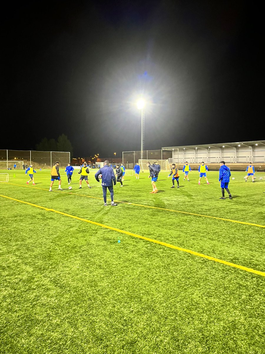 SergioAlonsoDP's tweet image. ‘𝘕𝘰 𝘩𝘢𝘺 𝘲𝘶𝘦 𝘭𝘭𝘰𝘳𝘢𝘳 𝘤𝘶𝘢𝘯𝘥𝘰 𝘴𝘦 𝘱𝘪𝘦𝘳𝘥𝘦, 𝘩𝘢𝘺 𝘲𝘶𝘦 𝘭𝘭𝘰𝘳𝘢𝘳 𝘤𝘶𝘢𝘯𝘥𝘰 𝘴𝘦 𝘵𝘳𝘢𝘪𝘤𝘪𝘰𝘯𝘢 𝘦𝘭 𝘤𝘰𝘮𝘱𝘳𝘰𝘮𝘪𝘴𝘰’

#EnjoyTheProcess 🍍💛