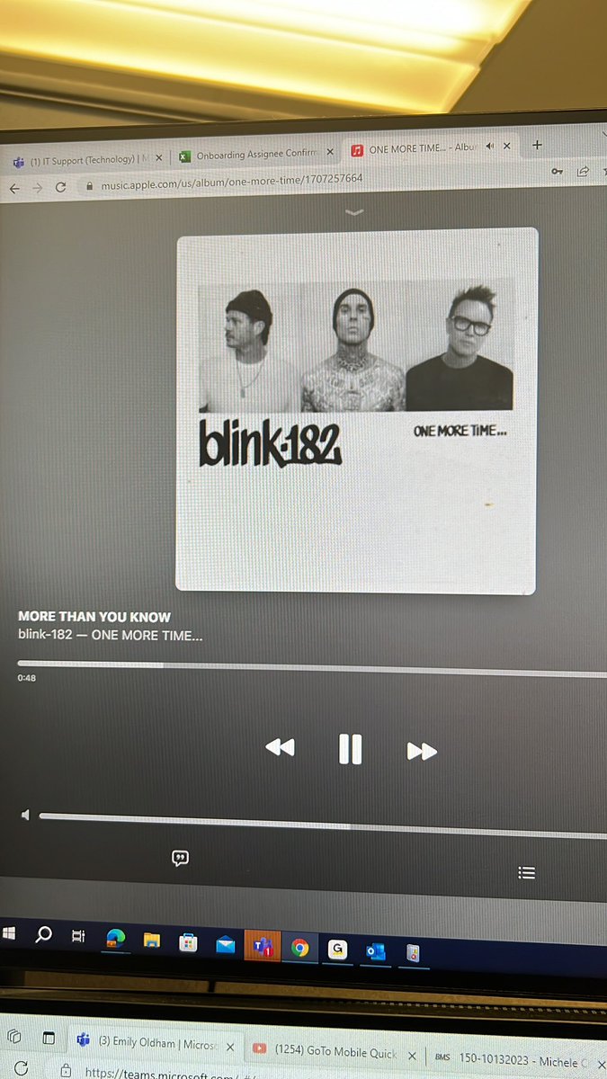 officialerrberr's tweet photo. @blink182 #worksucks a little bit less when you’re listening to the new album on repeat @blink182 https://t.co/MxNbcViX2R
