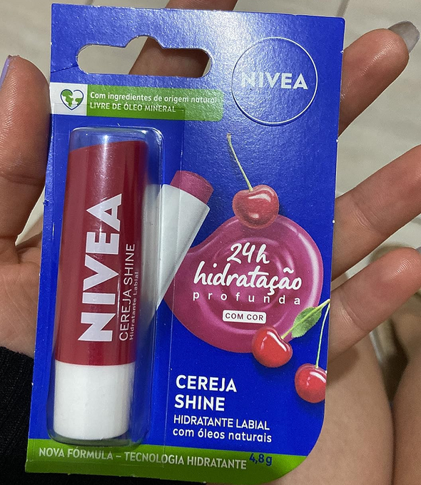 NIVEA Hidratante Labial Cereja Shine 4,8g