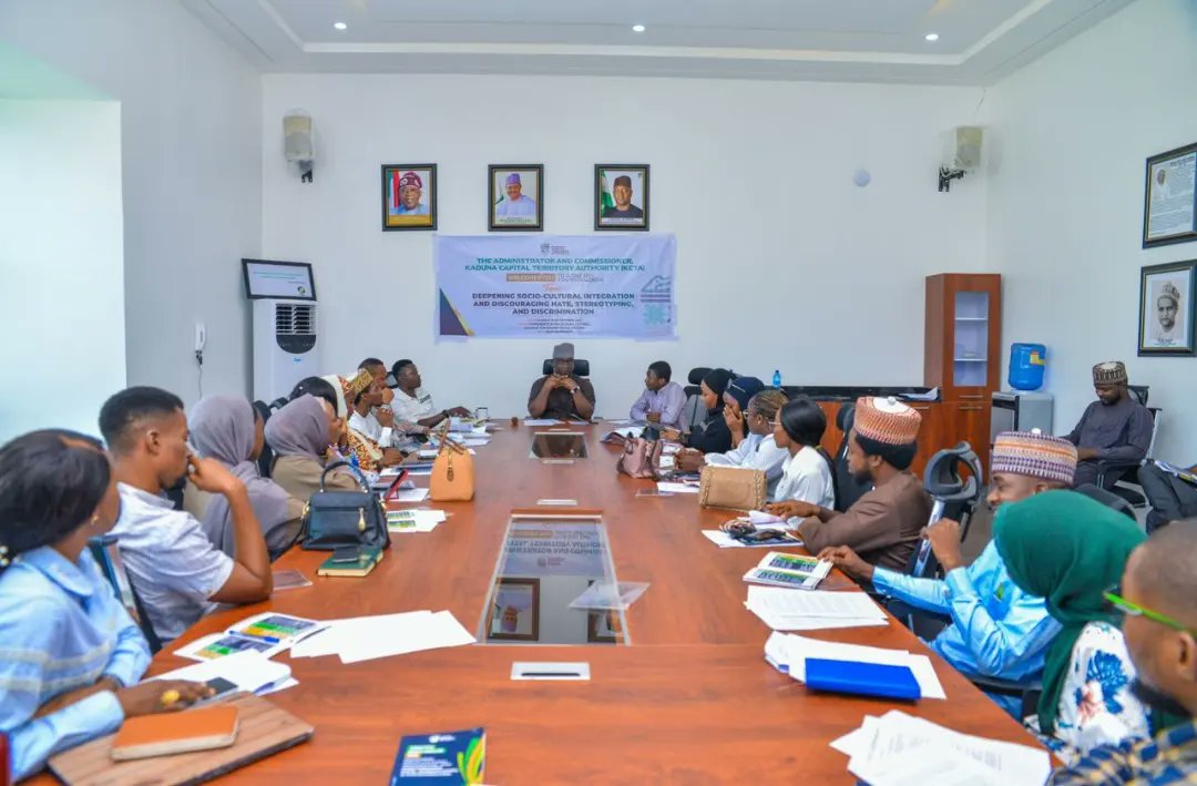 KCTA_KD's tweet photo. In our pursuit of unity, understanding, and a more harmonious Kaduna City, the Administrator and Commissioner of the Kaduna Capital Territory Authority spearheaded an enlightening youth dialogue earlier today.
#ItsYourCity #KCTA https://t.co/e7CGhsZGO5