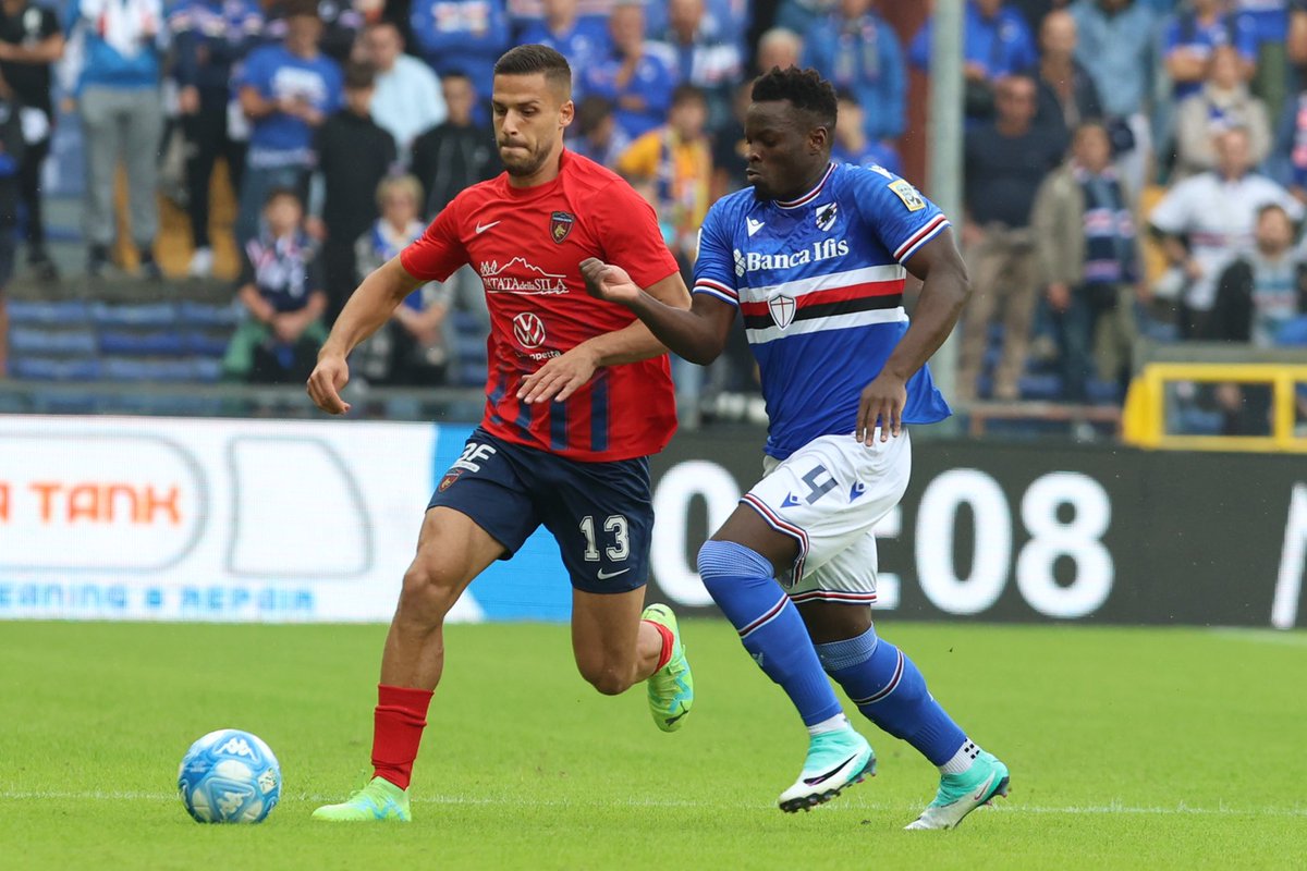 CosenzaOfficial's tweet photo. Sampdoria-Cosenza in archivio 📸
Spezia-Cosenza 🔜
🐺♥️💙
#ForzaLupi #SPECOS https://t.co/RhP57rjydx