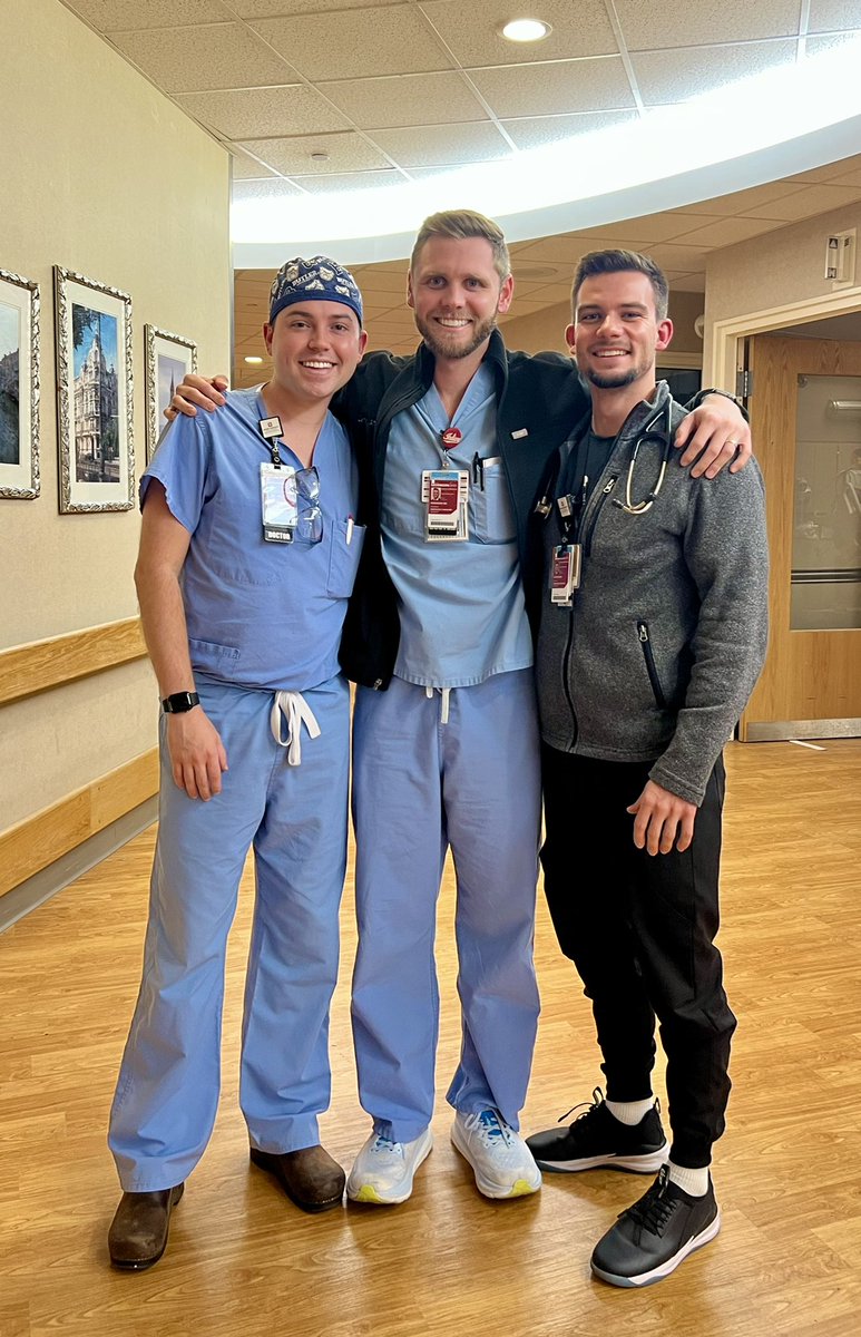 7 years ago our hometown hospital started hiring scribes to work during summer/holiday breaks — now 4 of us are EM residents at @IUSMEmergMed ! (photo missing Justin!)