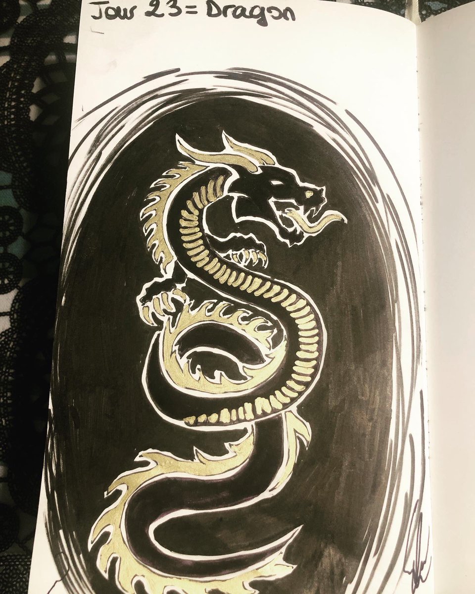 Lijipen's tweet photo. Inktober 2023 (version MCH)
Jour 23 = Dragon 🐉 

Aujourd’hui un ptit dragon doré (il est cheri un peu)
Merci à @human_academy_europe !

#drawing #draw #dessin #art #artist #inktober #jour #challenge #dragon #concours #instagram #post #doré #golden #angouleme https://t.co/55k2mGlG2P