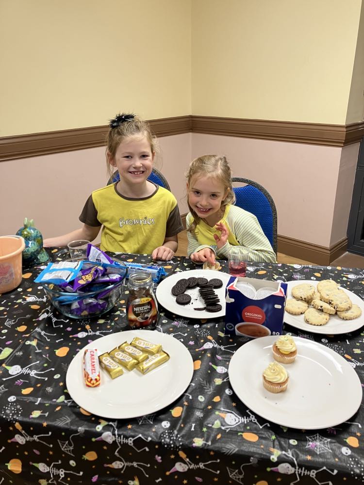 1stMeadowfield's tweet photo. Thank you to all our Brownies for putting on an amazing talent show tonight. What an incredible group of performers, artists &amp; hostesses! We have raised a fantastic £127.79 for our unit, all thanks to the support from your families. @Girlguiding @GirlguidingNEE @GirlGuiding_DS https://t.co/uhut1RxDpo