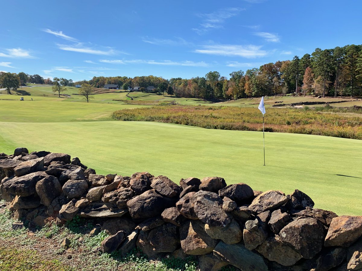 LeePaceTweet's tweet photo. Fall in the Uwharrie Mountains: Perfect time for nearly 200 Mike Strantz aficionados to travel from as far as Nebraska to play @tothillfarm in Iron Maverick. Asheboro course opened in 2000 and now under new ownership with total agronomic/infrastructure renovation. @GolfCrusade https://t.co/SR7AaRu6dR