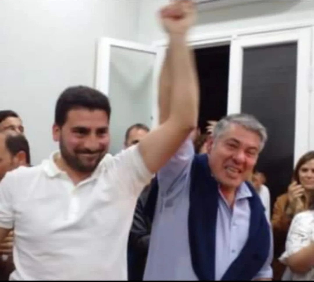 Partido GEN BA (@partidogenba) on Twitter photo ✊🏻INTENDENTE GEN EN 25 DE MAYO!
Felicitaciones al flamante Intendente electo del municipio de 25 Mayo <a href="/eguenramiro/">Ramiro Egüen</a>.
El mejor de los éxitos en la gestión 🇦🇷
🇦🇷❤️
#SomosGEN ✊🏻INTENDENTE GEN EN 25 DE MAYO!
Felicitaciones al flamante Intendente electo del municipio de 25 Mayo <a href="/eguenramiro/">Ramiro Egüen</a>.
El mejor de los éxitos en la gestión 🇦🇷
🇦🇷❤️
#SomosGEN