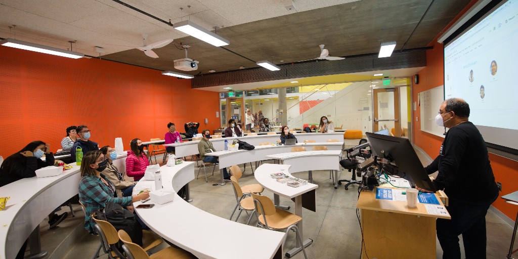 Don't miss Kickstart Weekend! Session one starts this Friday (Oct 27th)! Learn how to fix your community while focusing on human design and business modeling. Session two is on Nov 4, where you will showcase your entrepreneurial skills! Sign up here- ow.ly/NoUq50PZPg8