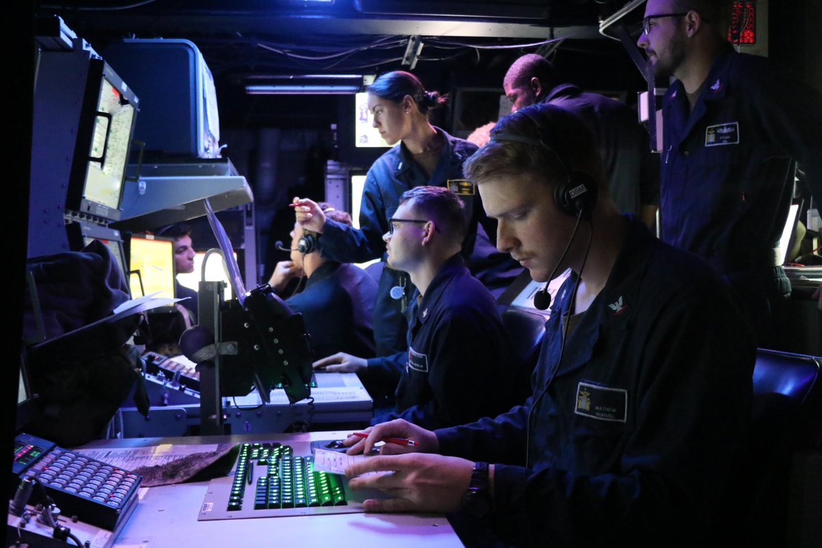Practice makes Perfect. ⚓️🚢🎯

Sailors aboard USS Thomas Hudner #DDG116 conduct strike scenarios while underway in the Mediterranean Sea.

📸: MC2 Jordan Klineizquierdo