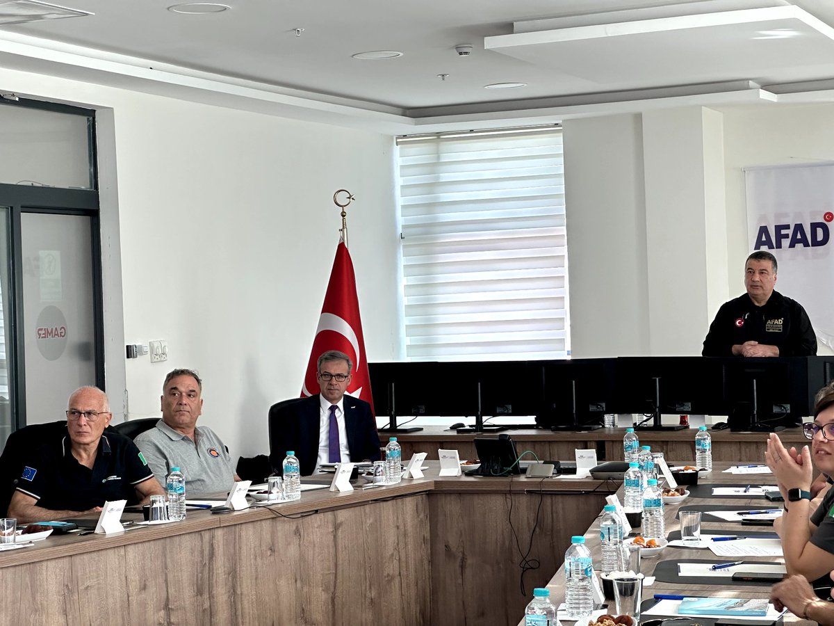 AFAD Deprem (@depremdairesi) on Twitter photo <a href="/AFADBaskanlik/">AFAD</a> @ingv_president Bir deprem sonrasında ilgili kurumlarının katılımlarıyla yer bilimsel çalışılmalara katkı vermek amacıyla kurulan ve ülkemizin de içinde yer aldığı Avrupa Deprem Jeolojisi Çalışma Grubu (EuQuaGe), ilk saha çalışması tatbikatını 23-28 Ekim 2023 tarihleri arasında 4 farklı <a href="/AFADBaskanlik/">AFAD</a> @ingv_president Bir deprem sonrasında ilgili kurumlarının katılımlarıyla yer bilimsel çalışılmalara katkı vermek amacıyla kurulan ve ülkemizin de içinde yer aldığı Avrupa Deprem Jeolojisi Çalışma Grubu (EuQuaGe), ilk saha çalışması tatbikatını 23-28 Ekim 2023 tarihleri arasında 4 farklı