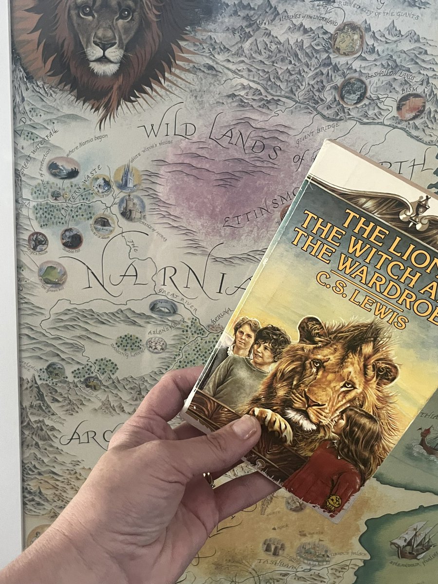 KateForsyth's tweet photo. My book club read this month is The Lion, The Witch &amp; The Wardrobe by C.S. Lewis, the first book I ever read by myself. I’ve had such a busy &amp; exhausting month, it’s such a delight to return to Narnia again!
#narnia #bookclub #amreading #childhoodreads https://t.co/ki4Fmy2qjq