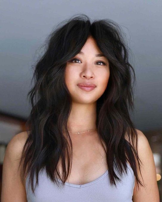 I haven&rsquo;t had a haircut in a year and a half and I&rsquo;m soooo long overdue, but since having long hair (it&rsquo;s<a href="/tag/thelastleg"class="tags"><span>#thelastleg</span></a>