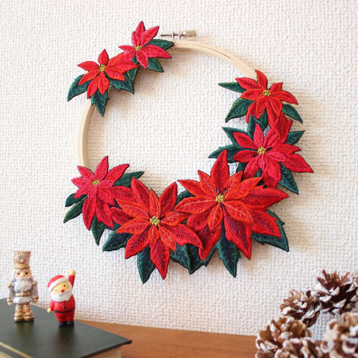 ami_embroidery's tweet photo. 【面白い×新しい×刺繍】
横振り刺繍で絵を描くように、
楽しく飾れる作品を制作してます。
🎪イベント🎪
#デザフェス58 in東京ビッグサイト
・11/12(日)のみ
・西館4F K-109ブース
#THEGIFTBOX in京都文化博物館
・12/16-17 両日
お待ちしております♡
Thanks to @Lupopo_cafe https://t.co/ZQRQnnF5w2