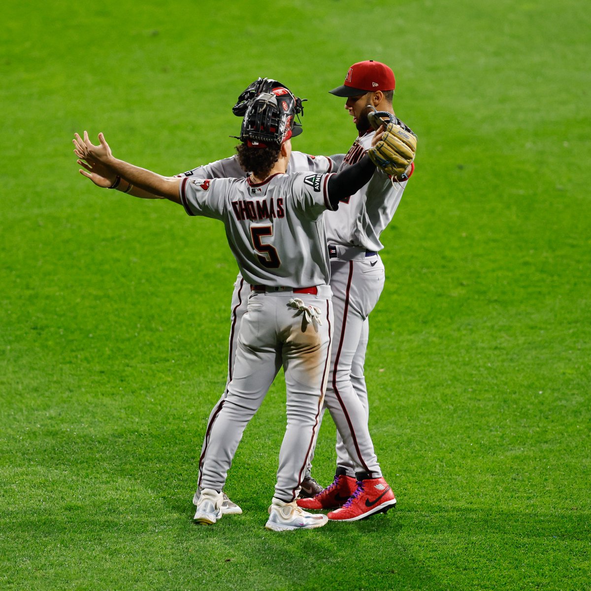 Dbacks's tweet image. Setting up a Game 7 to go to the World Series. Let's go.