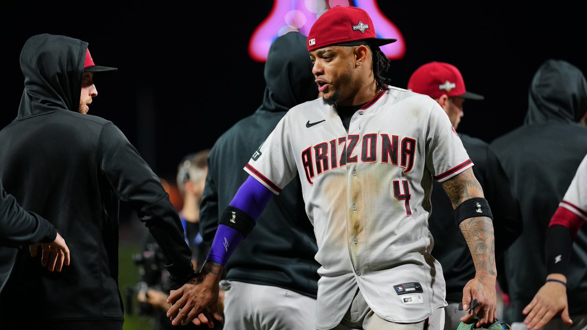 Dbacks's tweet image. Setting up a Game 7 to go to the World Series. Let's go.