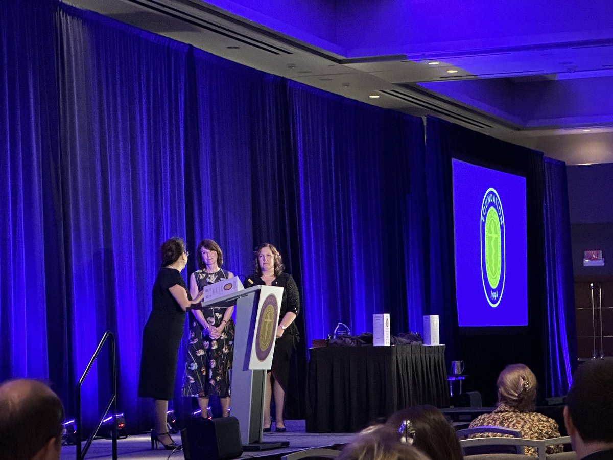 Michaela West, MD, PhD 🟧 (@michaelawst) on Twitter photo Dr <a href="/OmaidaVelazquez/">Omaida C. Velazquez</a> receives the Nina Starr Brunwold Award at the @WomanSurgeons Foundation Awards Gala. Dr <a href="/OmaidaVelazquez/">Omaida C. Velazquez</a> receives the Nina Starr Brunwold Award at the @WomanSurgeons Foundation Awards Gala.
