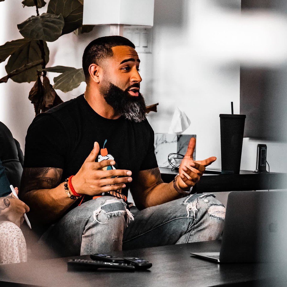 I think the fact that within the bitcoin universe an algorithm replaces the function of the government… is actually pretty cool...am hitting the road to make this money and if you're interested, we'll go through the trend of wealth together.