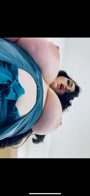 ♻️ if your down to fck https://t.co/HXW9hbrll1<a href="/tag/ryansmilesvibe"class="tags"><span>#ryansmilesvibe</span></a>