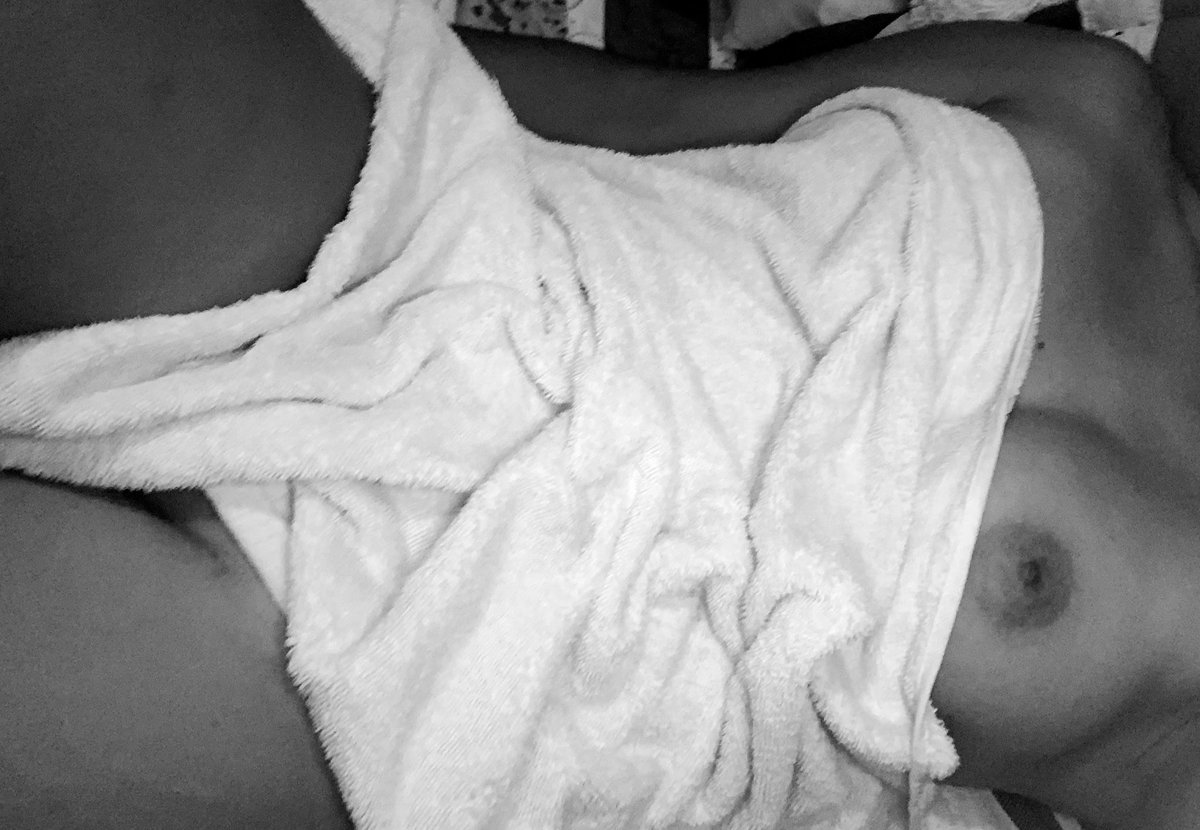 couplesex27's tweet photo. Quien me quita la calentura cuando mi novio no está ? 
😈😈😈🤫🤭 https://t.co/OVSiAQ6AAJ