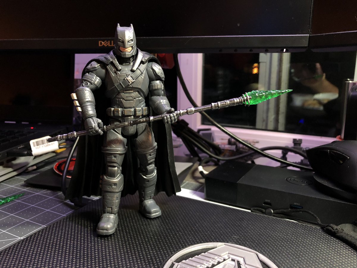 GeekToyLove's tweet photo. 1/12 Batman vs Superman Kryptonite Spear. 3D printed in resin, hand painted. 

#2023Projects #GeekDen https://t.co/3kHp4xhEvk